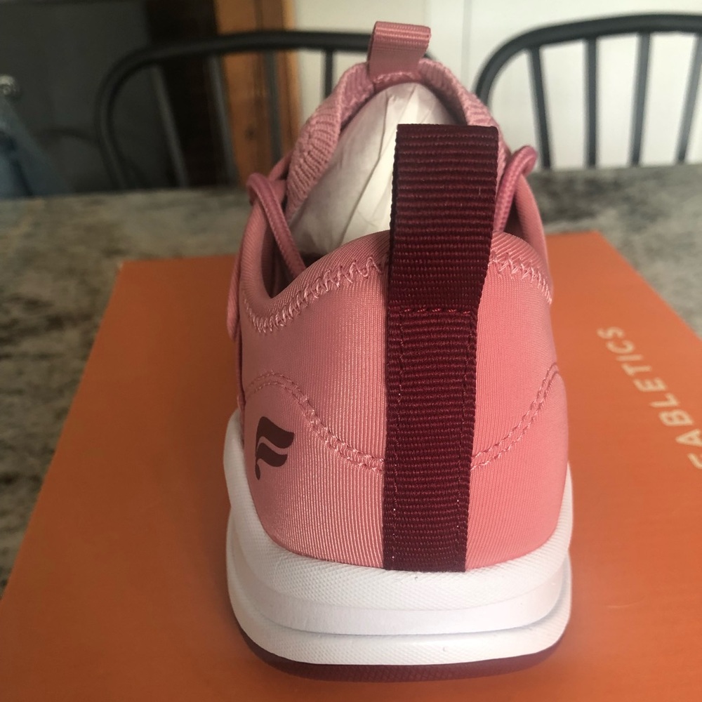 Fabletics - Brookside Performance Sneaker - Picture 5 of 12